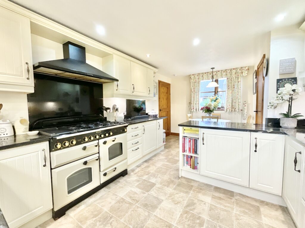 Bowers, Standon, ST21