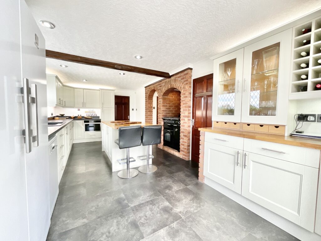Eccleshall Road, Loggerheads, TF9