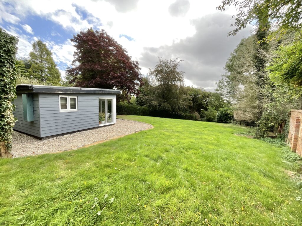 Newport Road, Edgmond, TF10