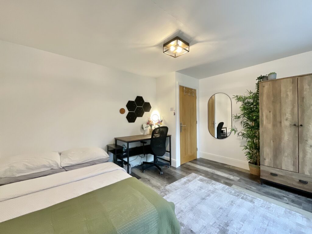 Park Avenue, Newcastle, ST5