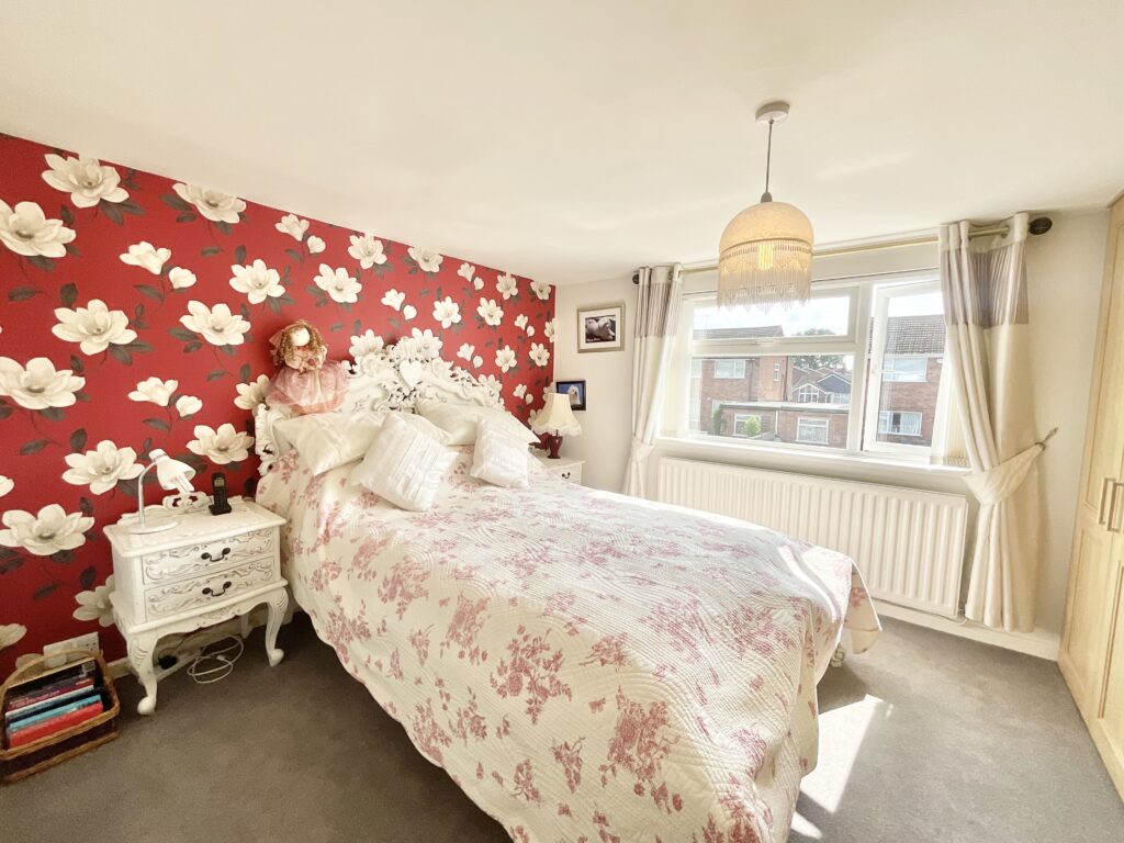 Meadow Way, Stone, ST15