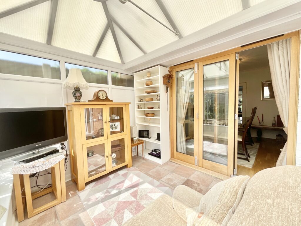 Meadow Way, Stone, ST15