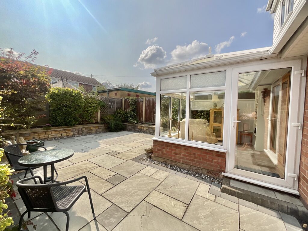 Meadow Way, Stone, ST15
