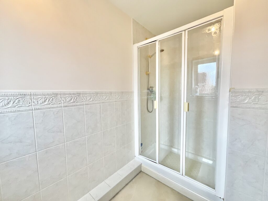 Spode Close, Stone, ST15
