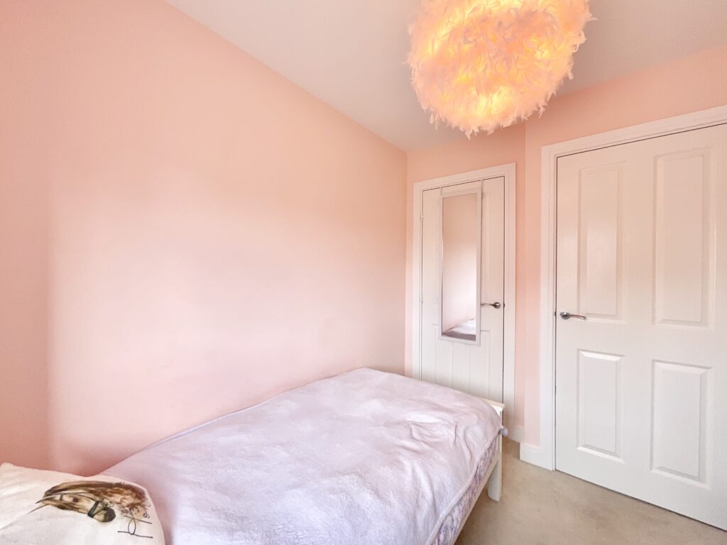Shetland Drive, Newcastle, ST5