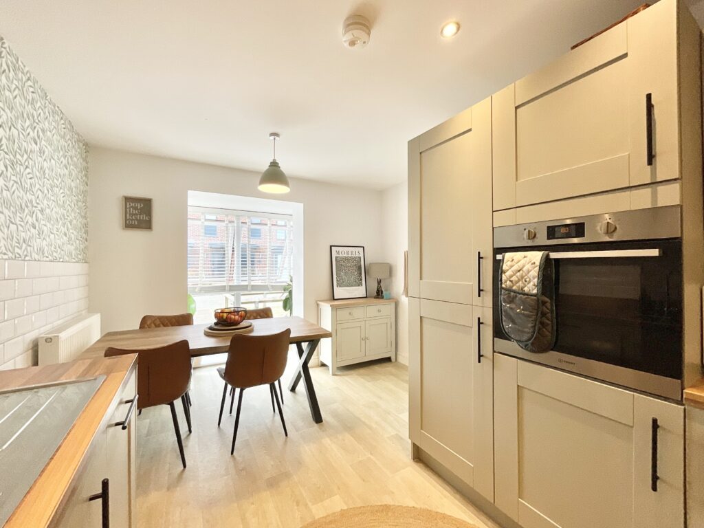 Shetland Drive, Newcastle, ST5