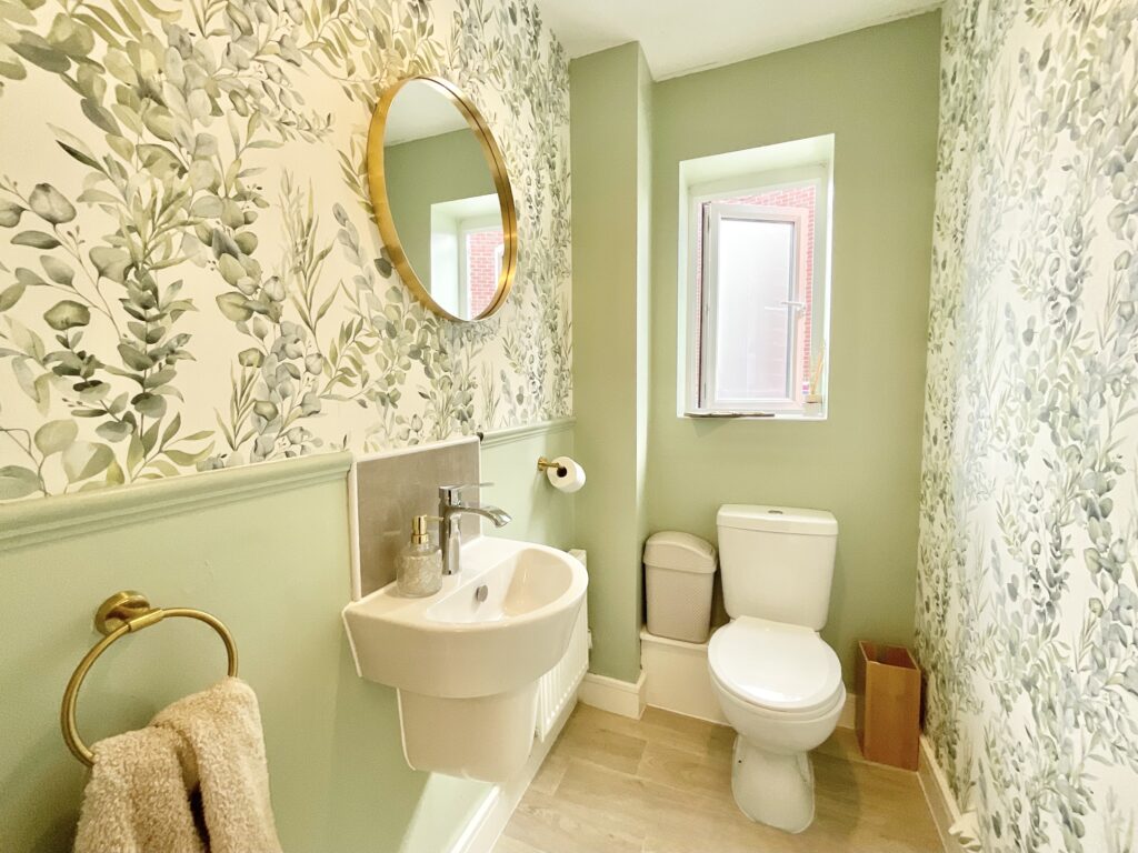 Shetland Drive, Newcastle, ST5