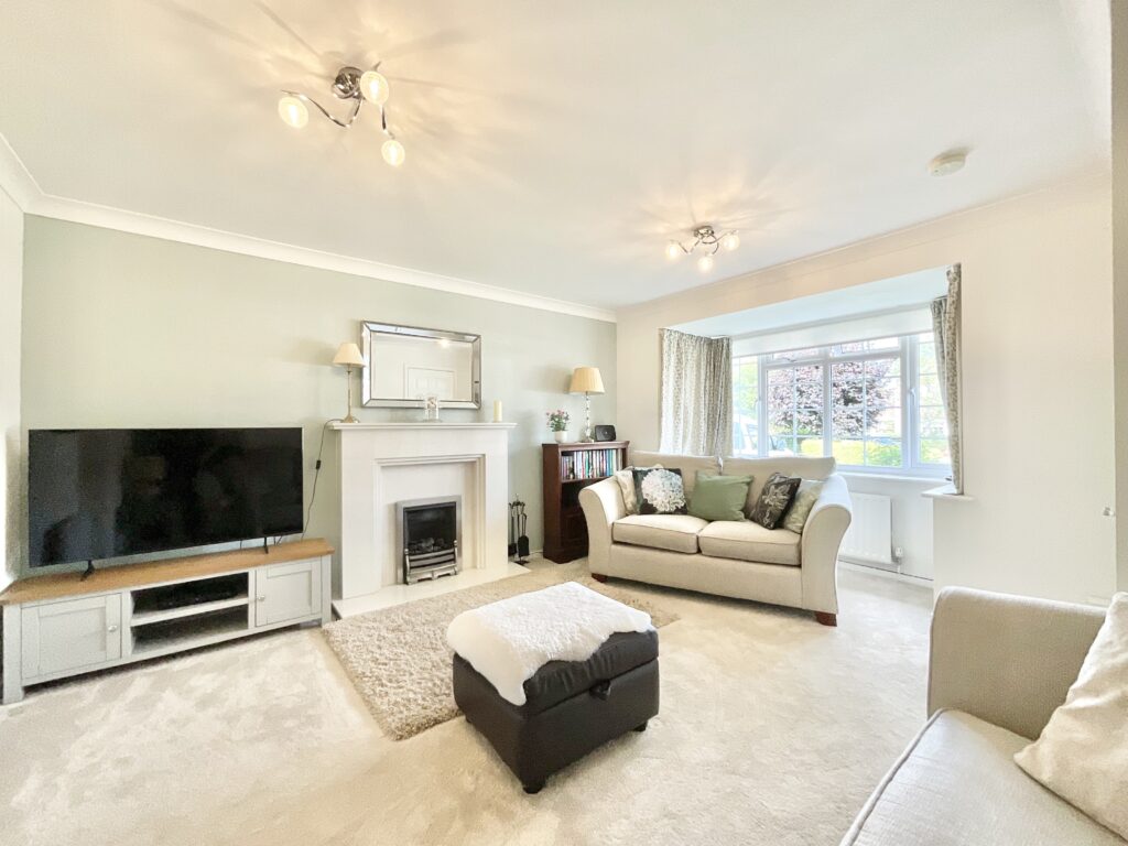 Bostock Close, Stone, ST15