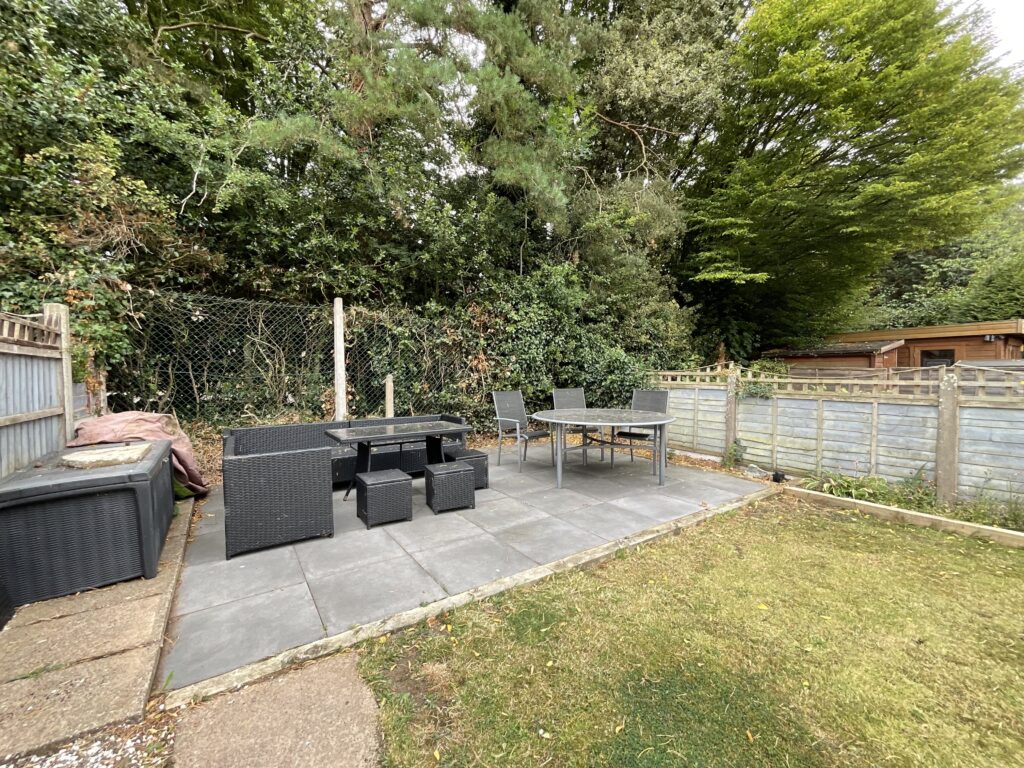 Oulton Road, Stone, ST15