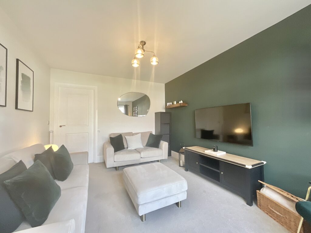 Camp Hill Drive, Henhull, CW5