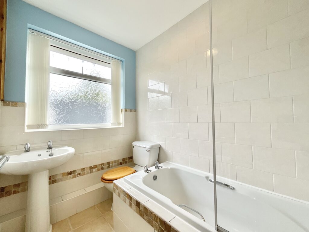 Crewe Road, Shavington, CW2