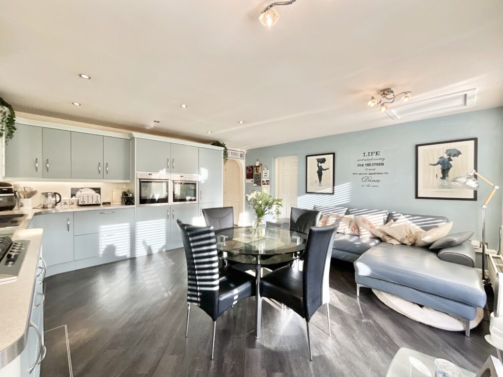 Spode Close, Stone, ST15