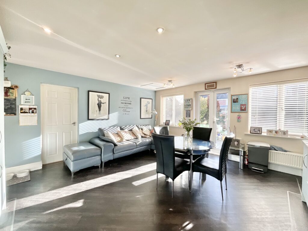 Spode Close, Stone, ST15