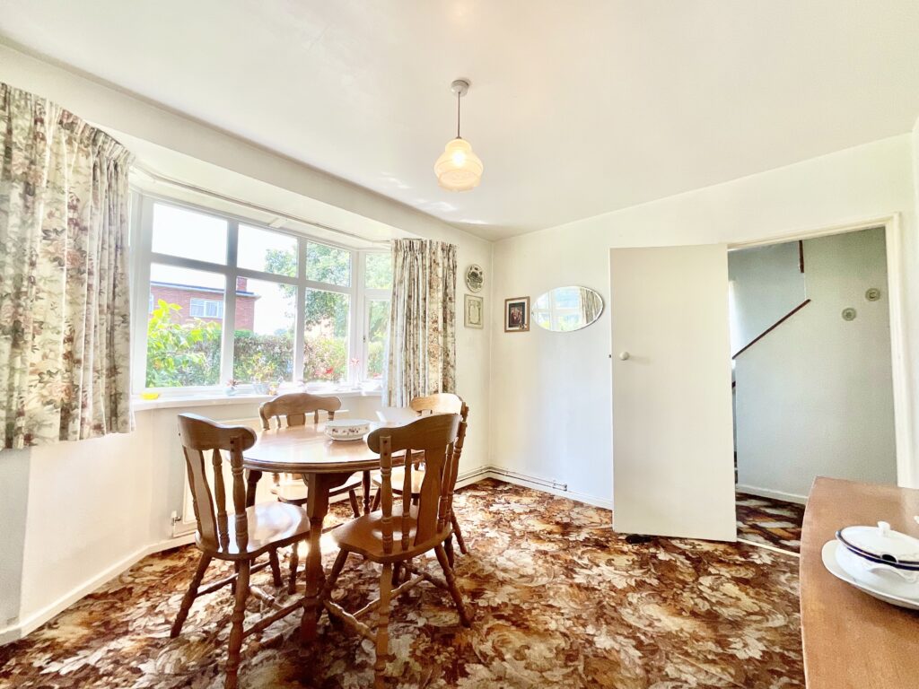 Walton Way, Stone, ST15