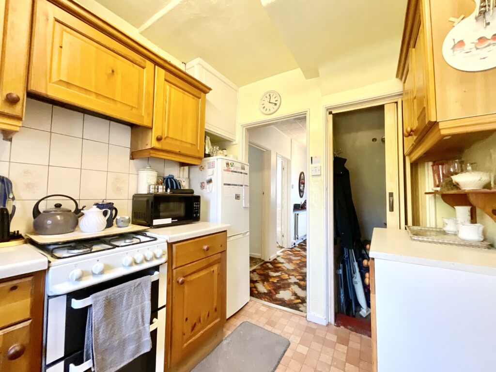 Walton Way, Stone, ST15