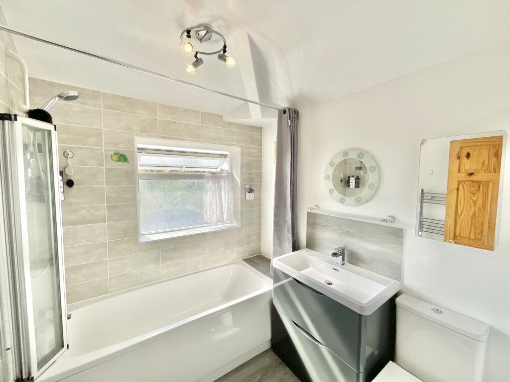 Ronson Avenue, Stoke-On-Trent, ST4