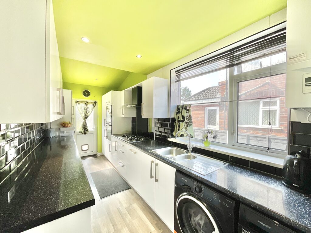 Ronson Avenue, Stoke-On-Trent, ST4