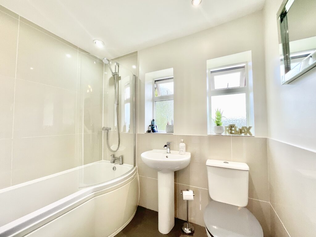 Cotswold Avenue, Newcastle, ST5