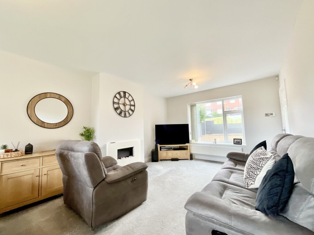 Cotswold Avenue, Newcastle, ST5