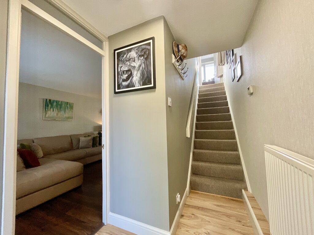 Redwood Avenue, Stone, ST15