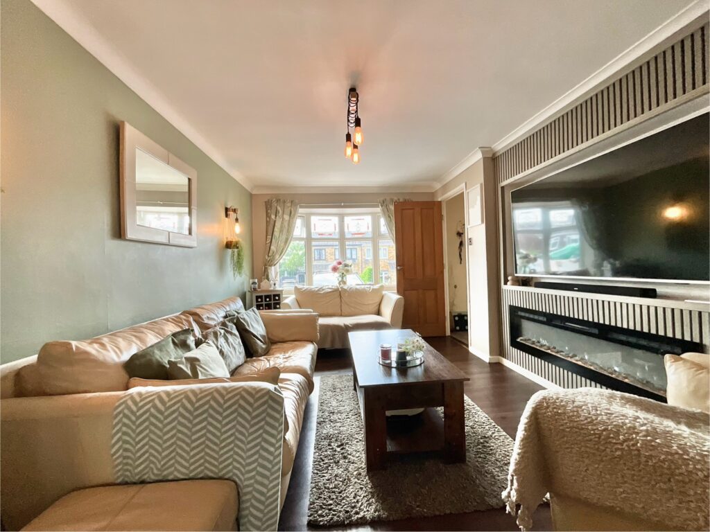 Boxwood Road, Tean, ST10
