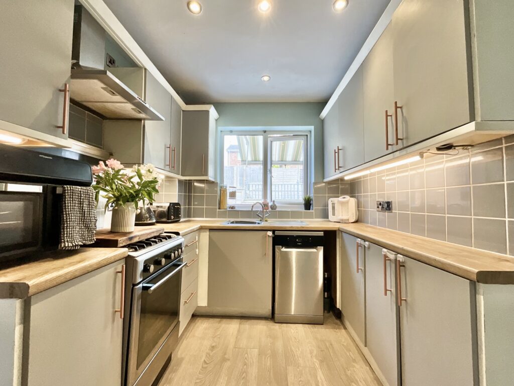Boxwood Road, Tean, ST10