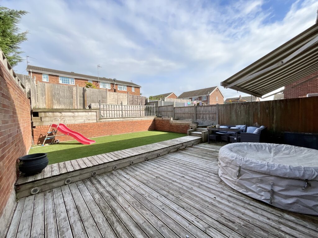 Boxwood Road, Tean, ST10