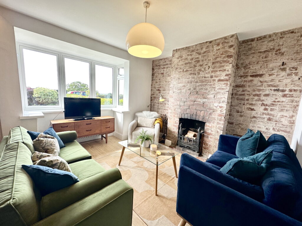 Cellarhead Road, Werrington, ST9