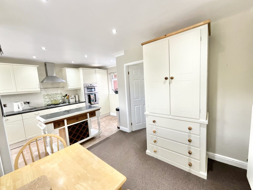 Willow Close, Tean, ST10
