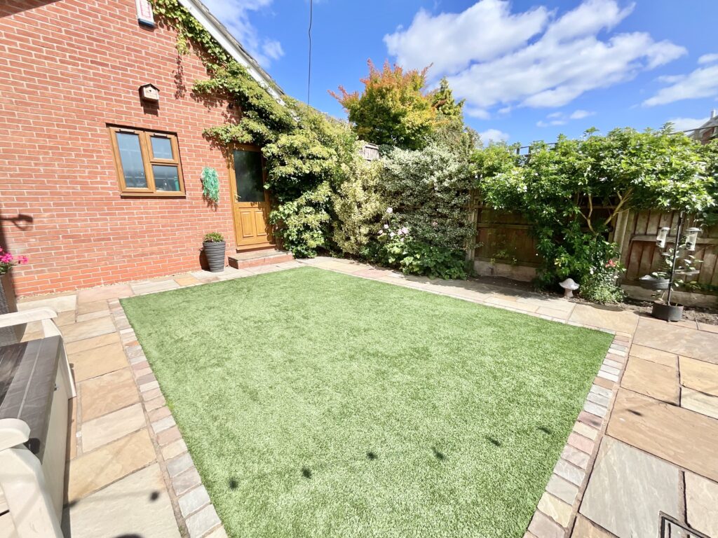 Glebe Gardens, Cheadle, ST10
