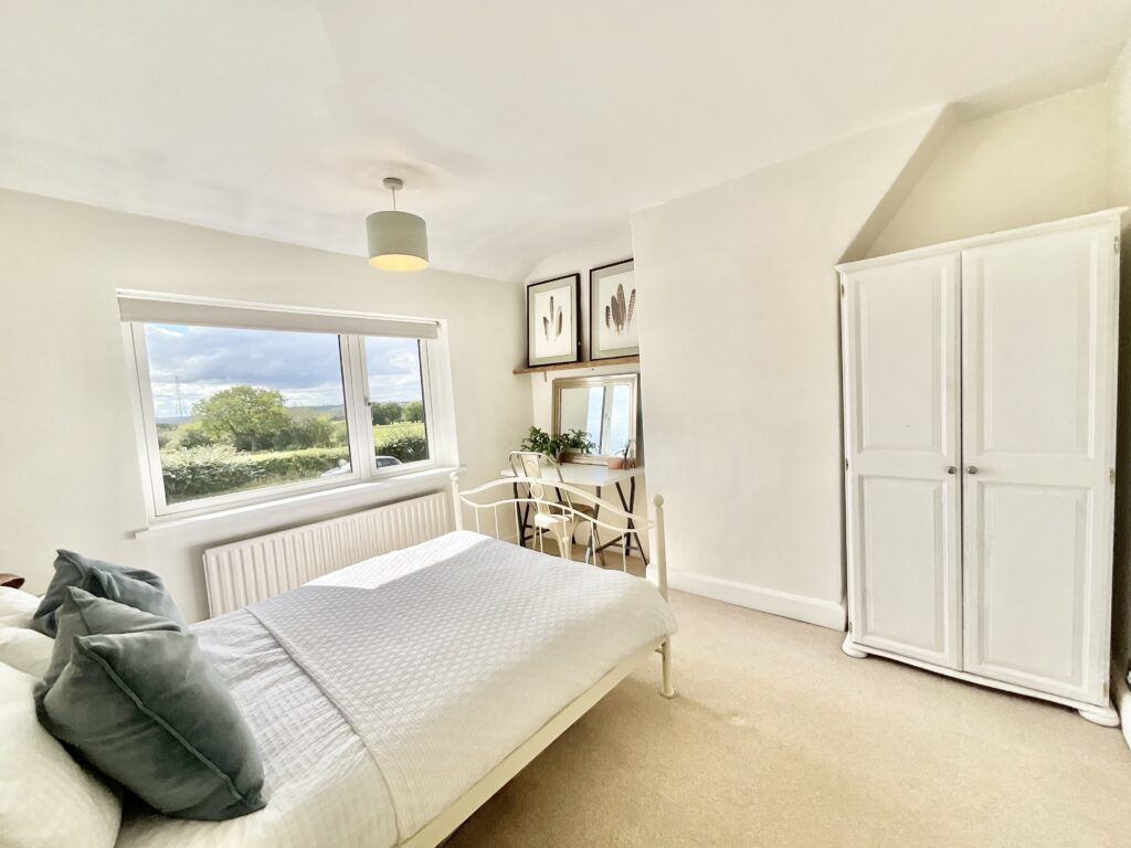 Cellarhead Road, Werrington, ST9