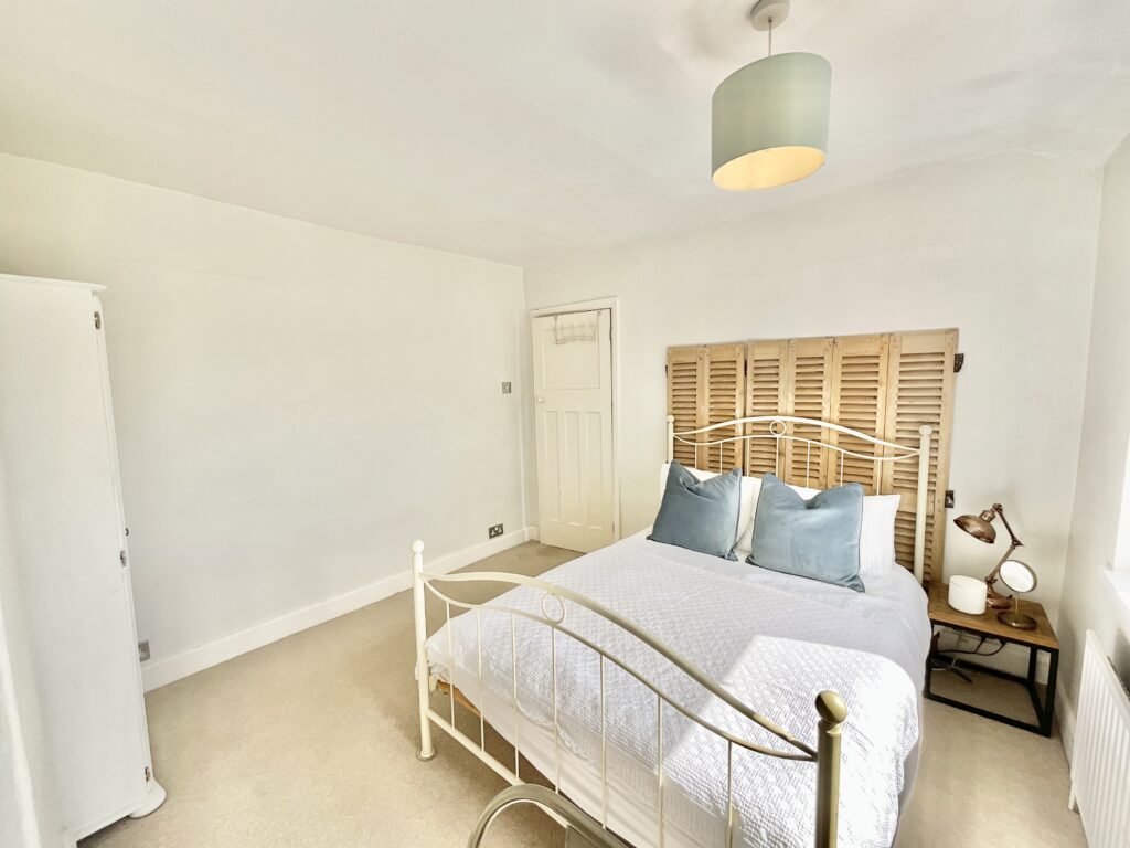 Cellarhead Road, Werrington, ST9