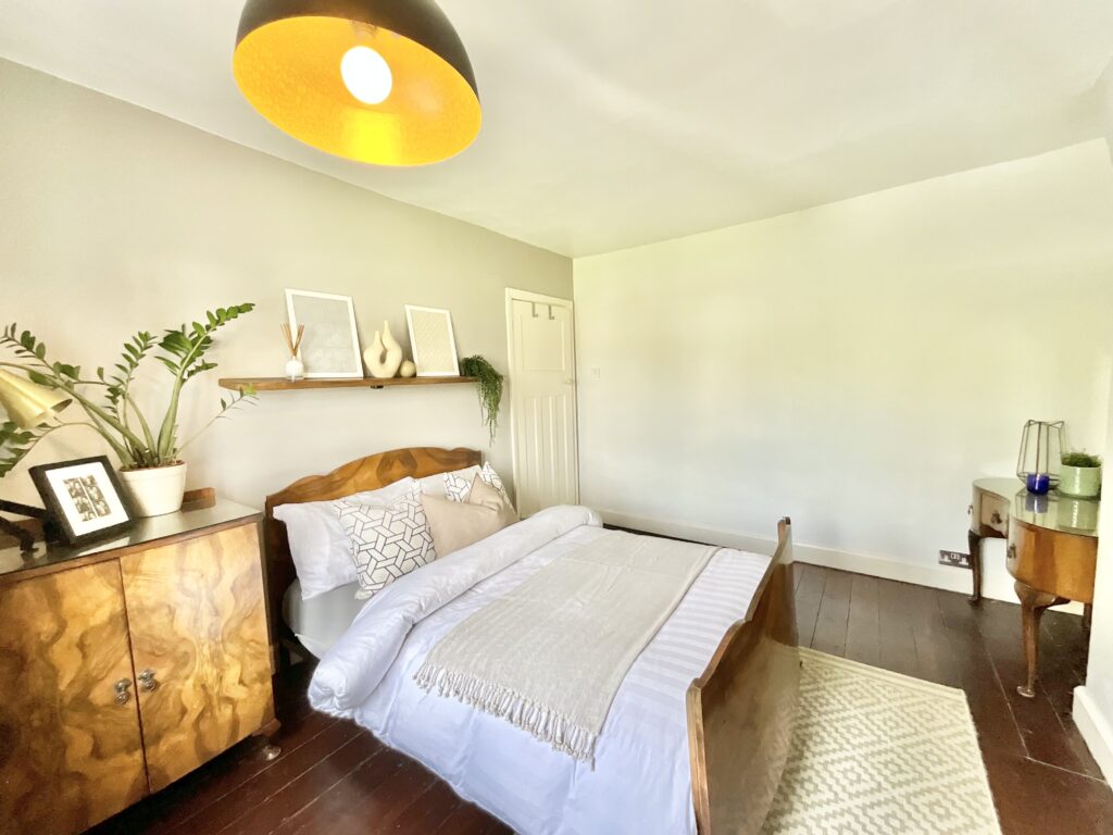 Cellarhead Road, Werrington, ST9