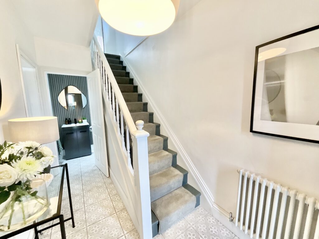 Cellarhead Road, Werrington, ST9