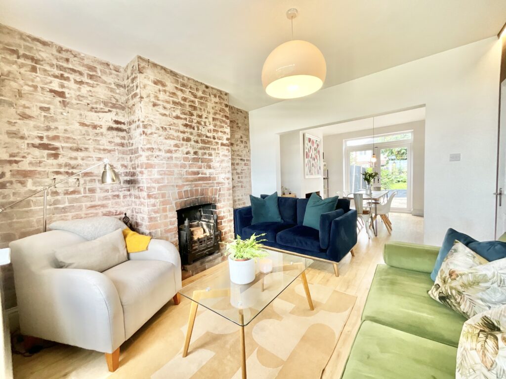 Cellarhead Road, Werrington, ST9