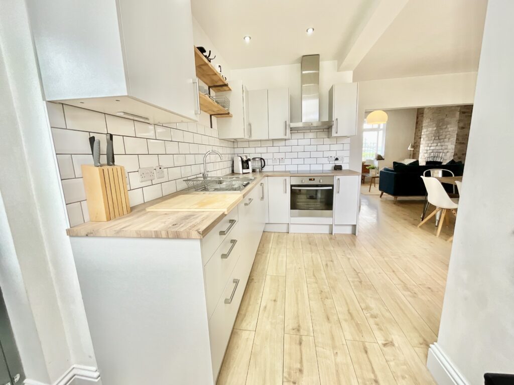 Cellarhead Road, Werrington, ST9
