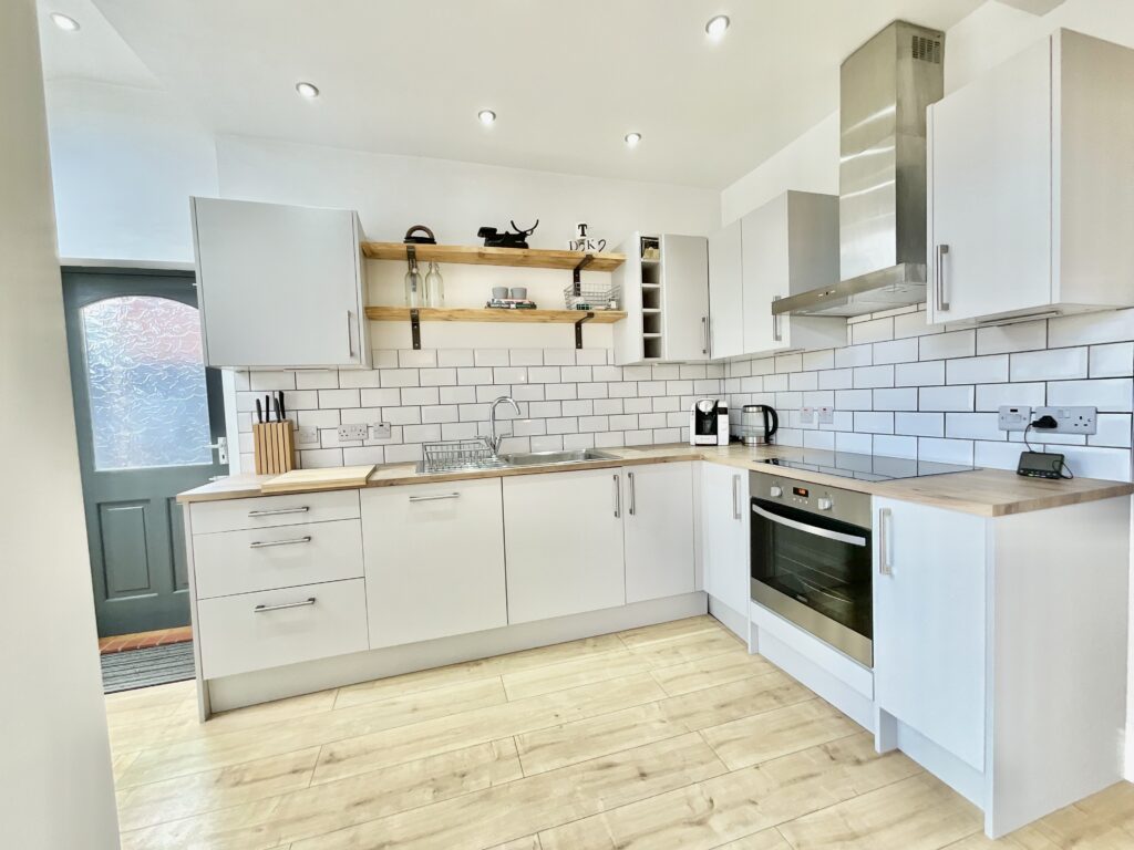 Cellarhead Road, Werrington, ST9