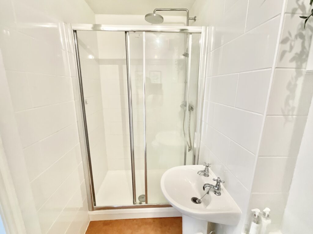 Cavendish Road, Tean, ST10