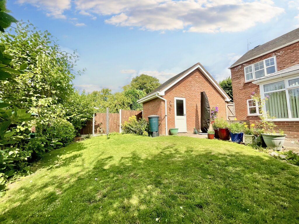 Station Road, Stone, ST15