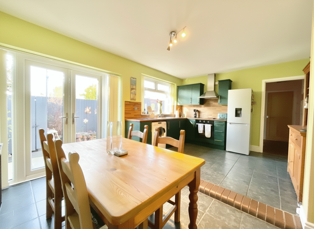 Crewe Road, Shavington, CW2