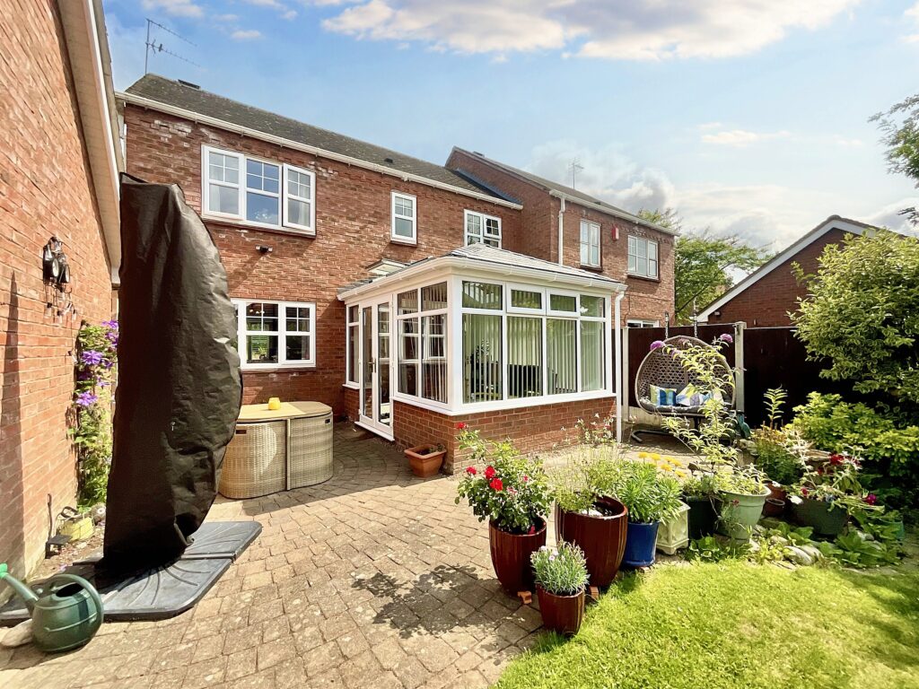 Station Road, Stone, ST15