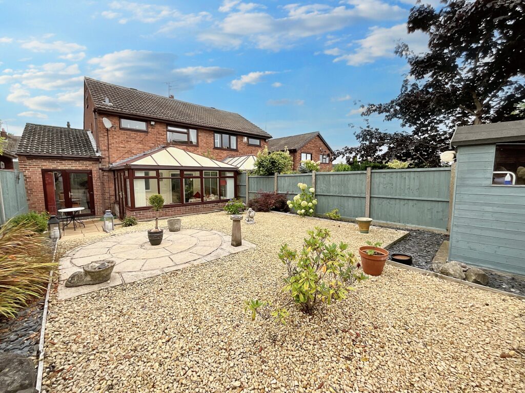Wallfield Close, Tean, ST10