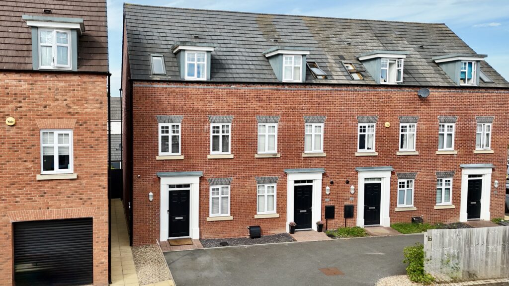 Avondale Circle, Stafford, ST18