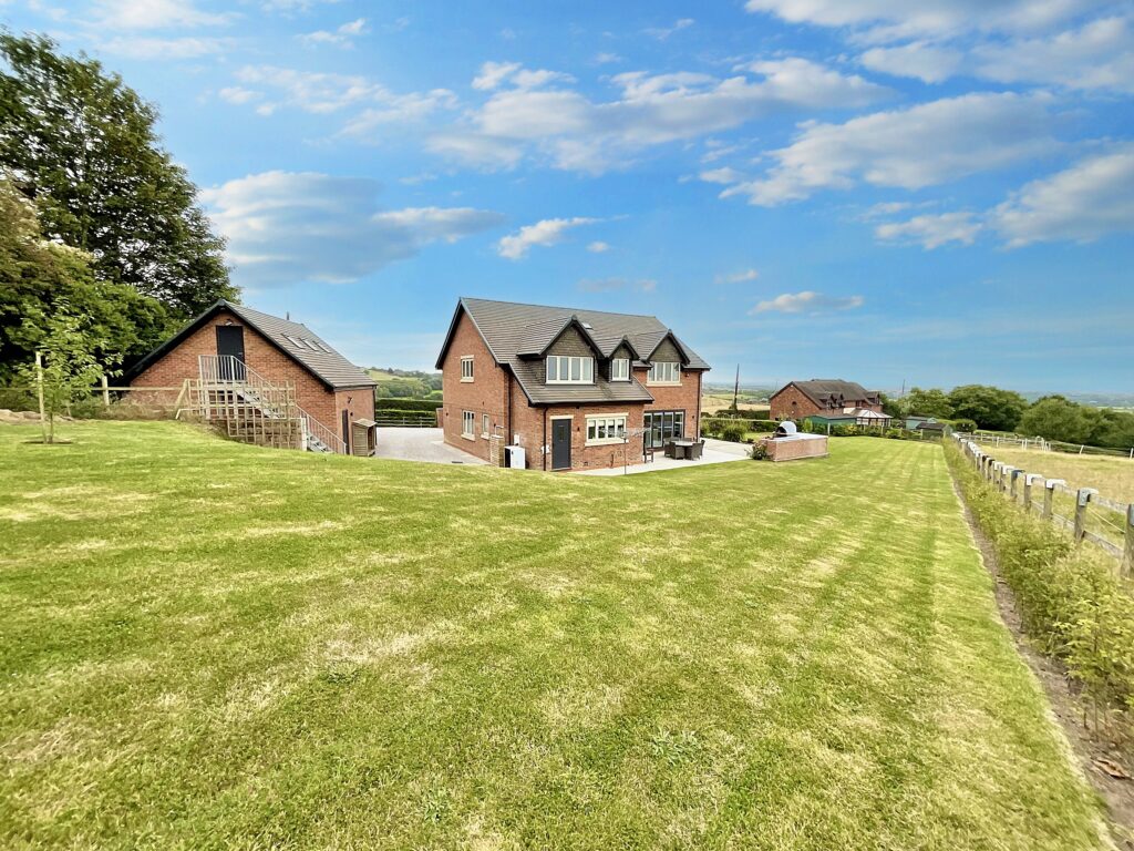 Peggys Bank, Wood Lane, ST7