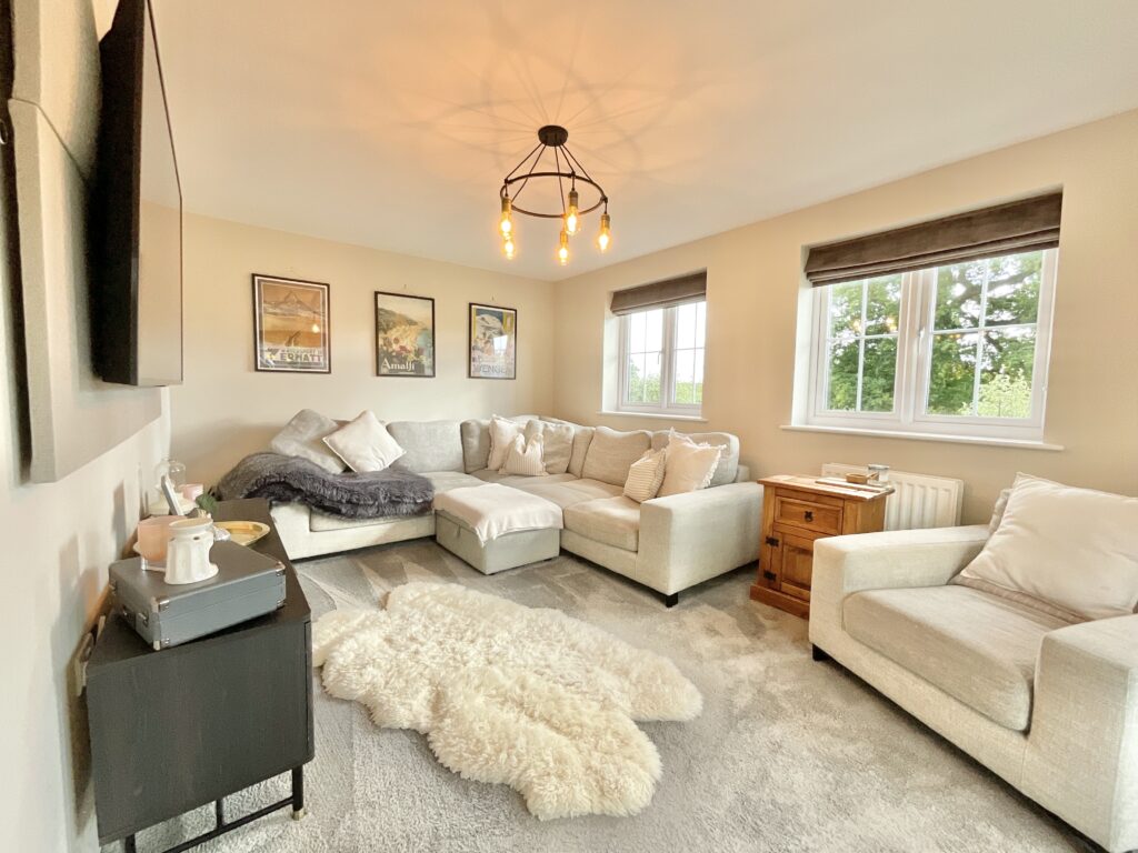 Saddler Grove, Eccleshall, ST21