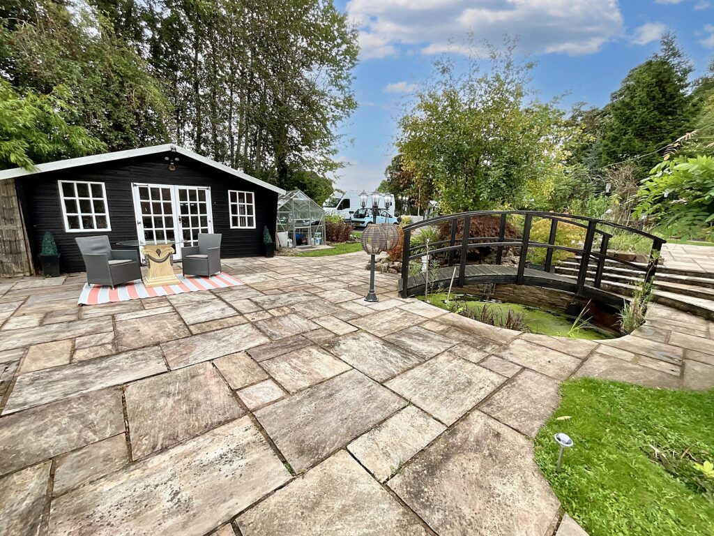Butterton, Newcastle, ST5