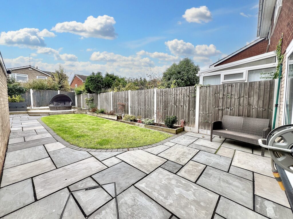 Caldervale Drive, Stafford, ST17