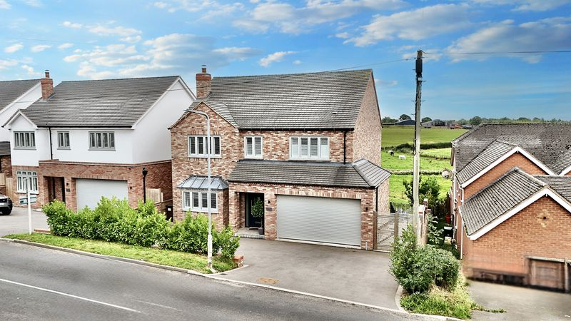 Stafford Road, Woodseaves, ST20
