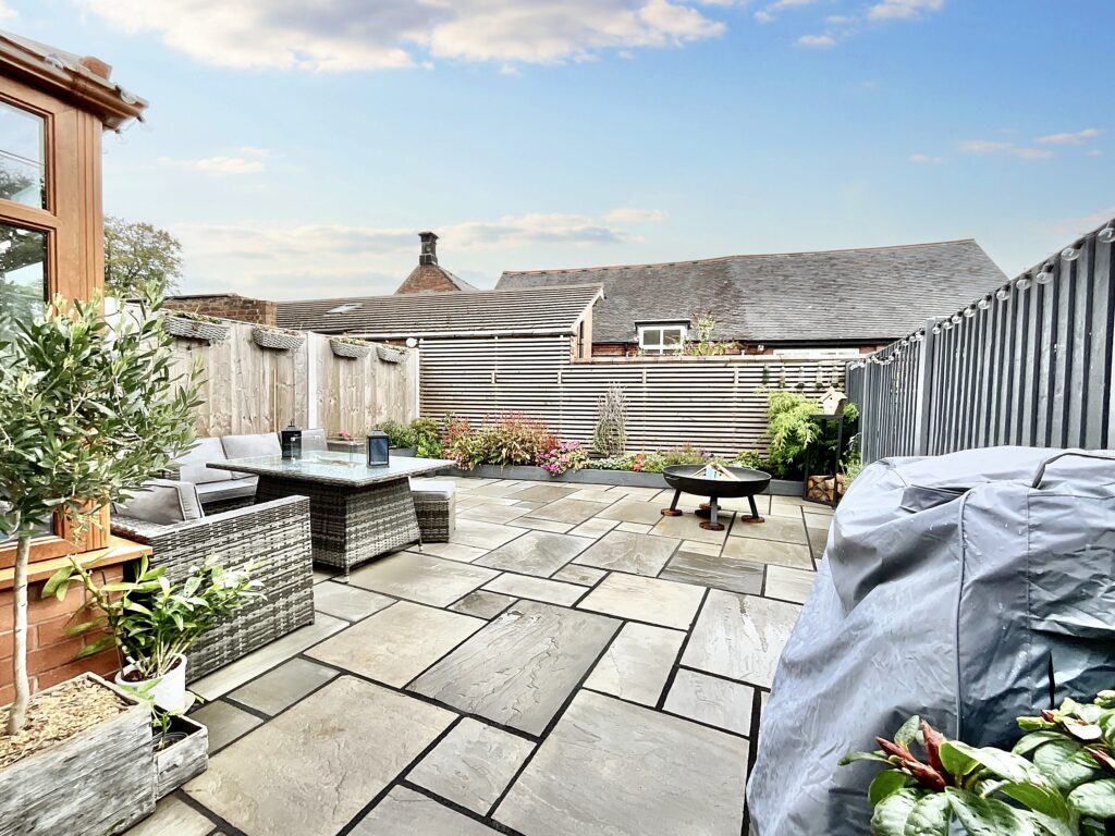 The Birches, Cheadle, ST10