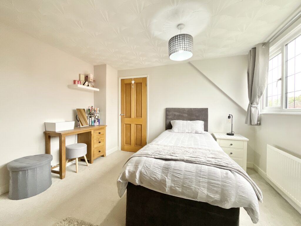 Highlows Lane, Yarnfield, ST15